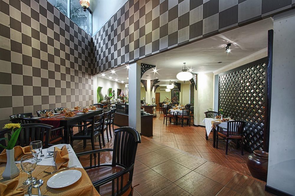 Hotel Montana Malang Zewnętrze zdjęcie